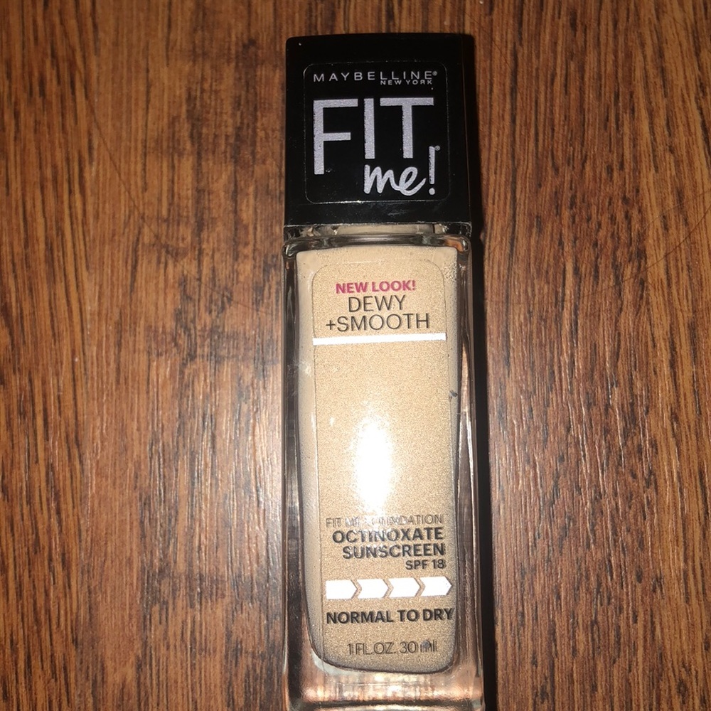 Maybelline Fit me Foundation
